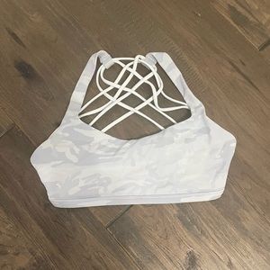 Lululemon free to be wild sports bra